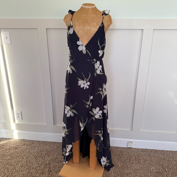 Lulus Dresses & Skirts - LULUS NWT All Mine Asymmetric Ruffle Maxi Wrap Dress Size Large Navy Floral